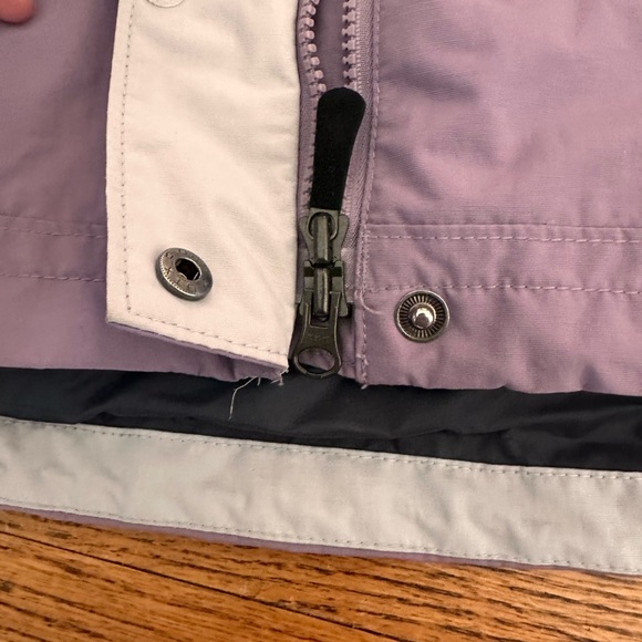 Like new Columbia Convert snowboard jacket - Picture 9 of 11